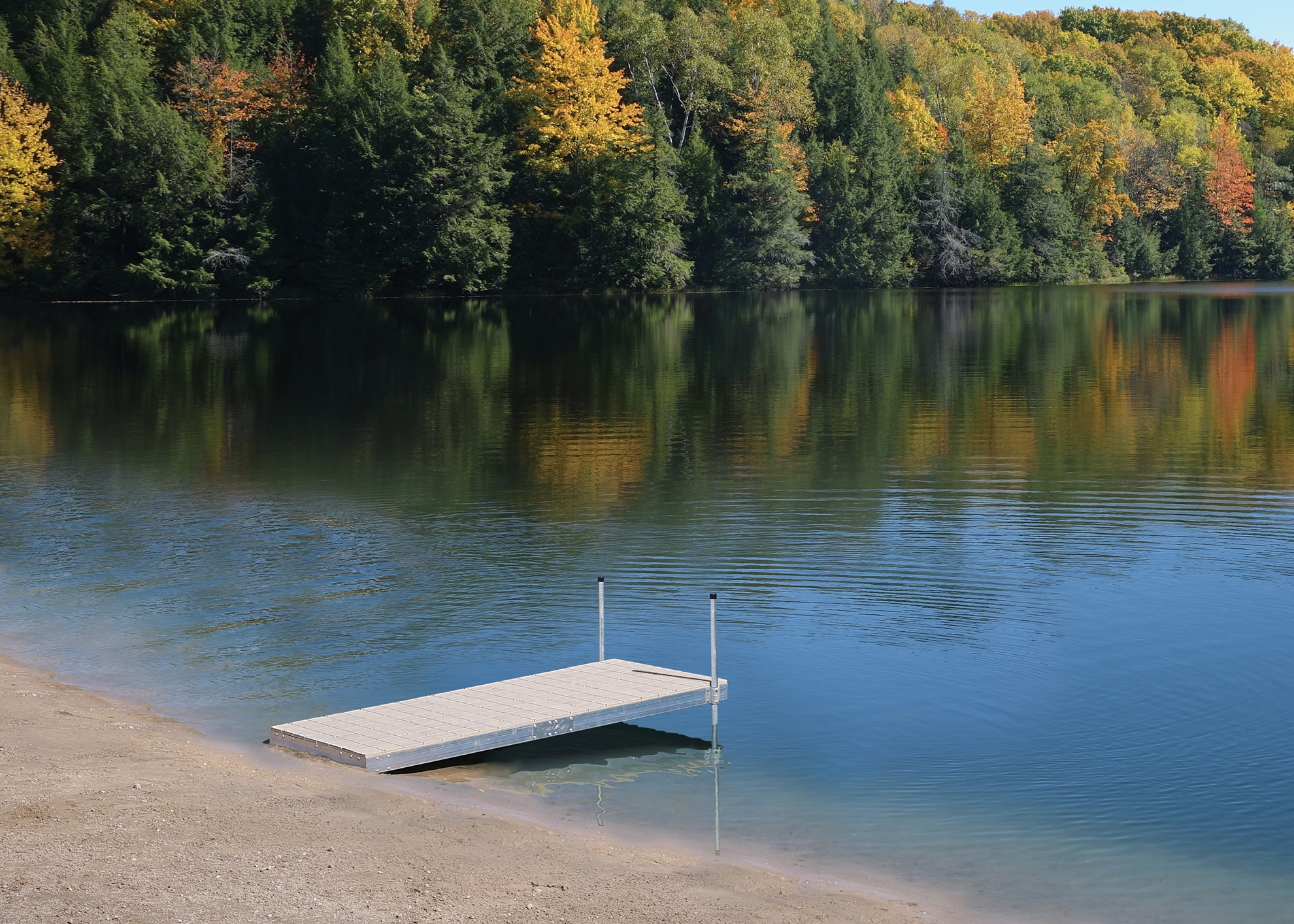 Picture of Aluminum Stationary Dock w/Resin Top